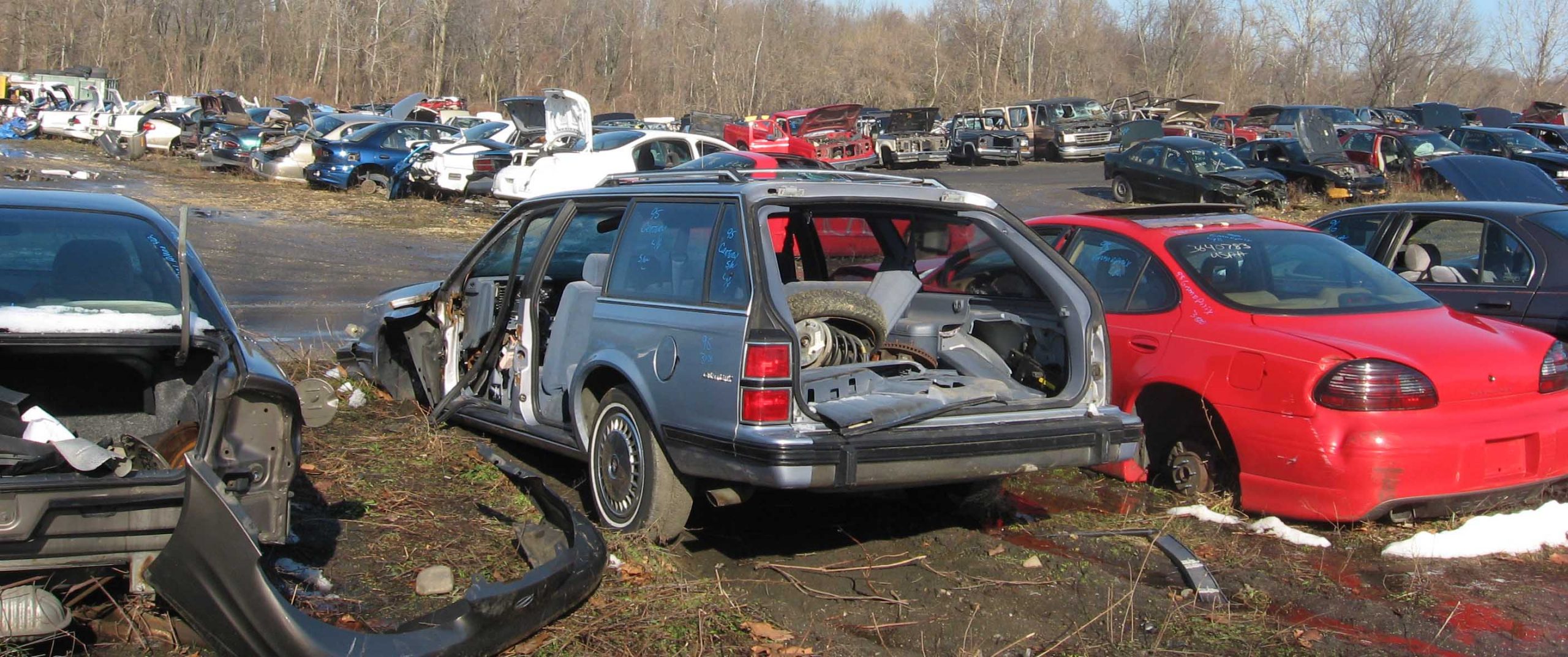 Junk Car Removal: How to Turn Your Unwanted Vehicle into Cash