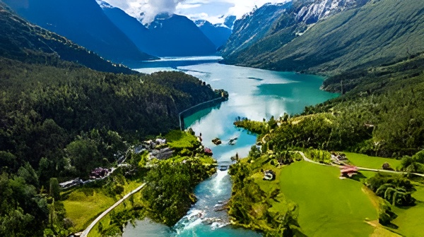 The Famous Tourist Spots in Norway