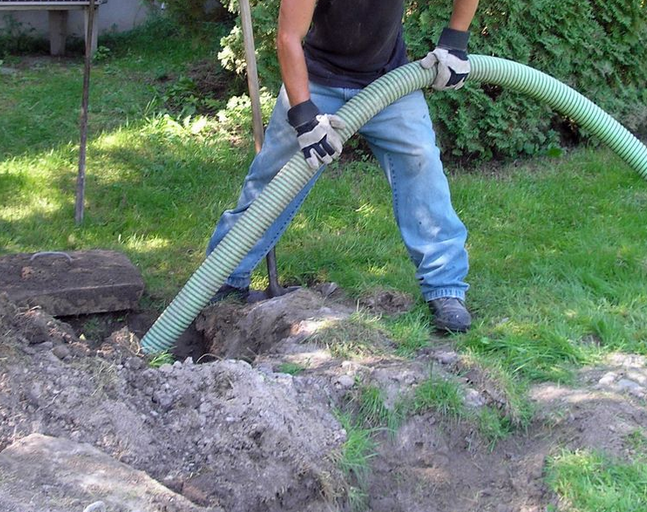 Emergency Septic Tank Repair and Commercial Septic Pumping