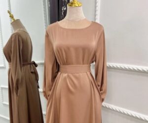 The Best Places to Buy Discounted Islamic Robes This Year
