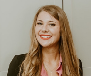 Ellyse Lowe, Realtor – Pelican Properties Realty LLC