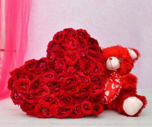Top Six Birthday Gifts To Send Your Loved Ones In Hyderabad!