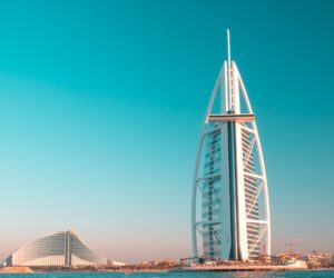 Top 10 Best Markets in Dubai for Unique Souvenirs and Bargains