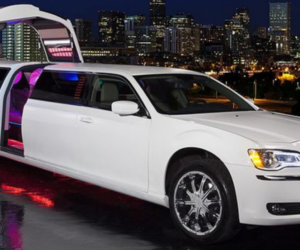 Ride in Style: How Luxury Limo Services in Miami Transform Your Travel Experience