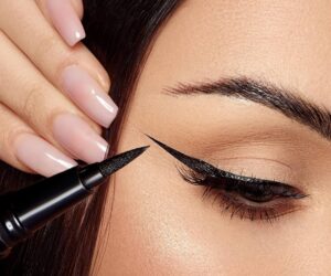 How to do cat eye makeup in Pakistan?