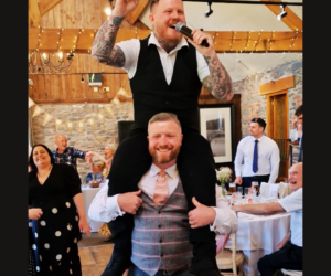 Singing Waiters UK: A Perfect Blend of Entertainment and Surprise