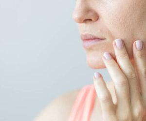 Microneedling for Loose Skin: Achieve Youthful Appearance Without Surgery