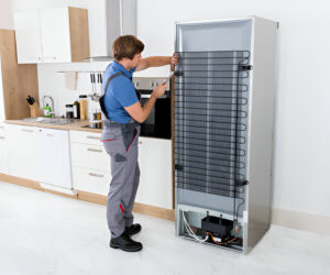 هل ثلاجتك معطلة؟ ثق بـ HK Appliances Repair Dubai لإصلاح الثلاجات في دبي!