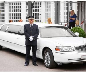 How Much Should you Tip your Limo Driver