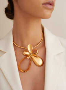 Flower shape gold plated necklace