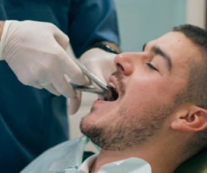What to Do in a Dental Emergency: A Step-by-Step Guide