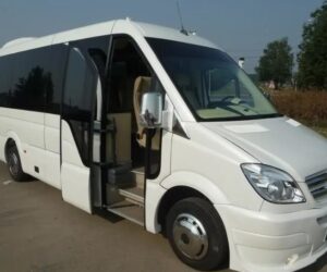 Top Benefits of Minibus Hire in West Midlands | Book Now