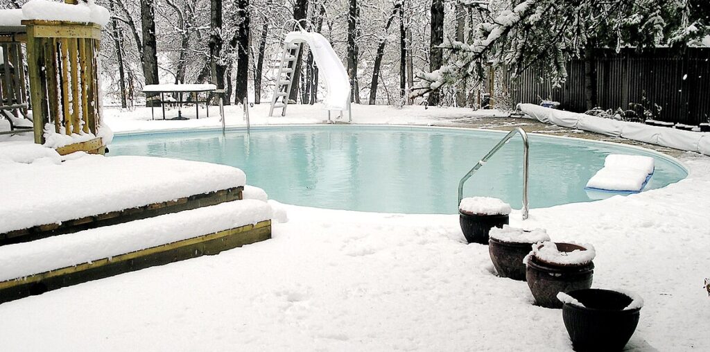 The Impact of Weather on Pool Maintenance Needs