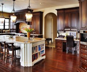 Closet Designers in Indianapolis: Why Choose Custom Cabinets in Indianapolis?