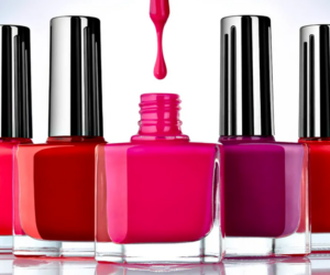 Best Nail Colors for Eid Celebrations: Trendy Yet Timeless Picks