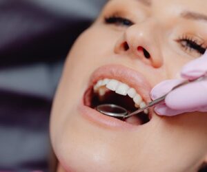 What is a Chipped Tooth and How to Fix It?