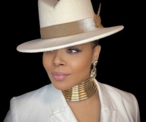 Dress Hats: A Subtle Nod to Old Hollywood Grace