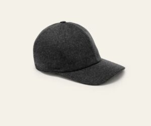 The Benefits of Choosing a Cashmere Baseball Cap Over Traditional Fabrics
