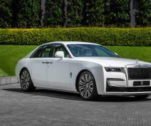Luxury on Wheels Experience Class with Rolls Royce Hire Birmingham