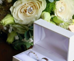 Celebrating Eternal Love, A Wedding Bands & Anniversary Ring Buyer’s Guide