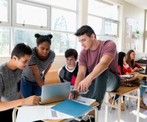 10 Reasons Why High School Tutors Make a Huge Difference in Grades