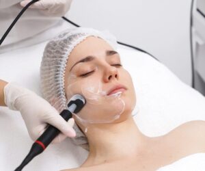 How BB Glow Treatment Enhances Skin Glow
