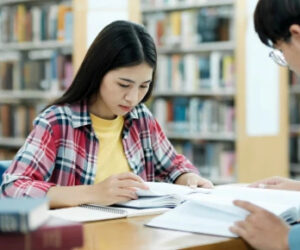 Upskill for the Future: Exploring SkillsFuture and WSQ Courses in Singapore